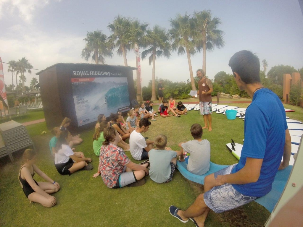 Village Camps International Summer Camp Chiclana, Spain 2017-07-28 https://www.villagecamps.com/journals_admin/images/1837-7683-G0031482 (3).jpg